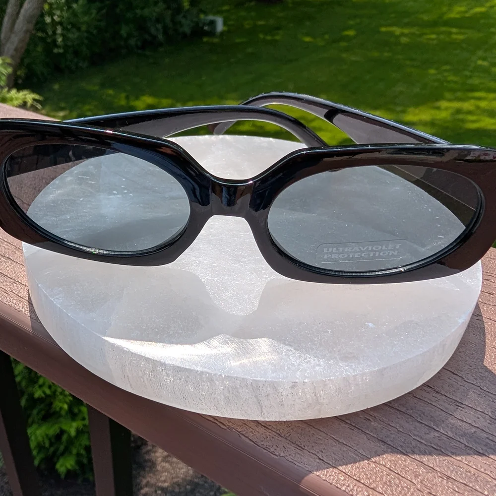 Black Oversized Square Women's Sunglasses - UV Protection